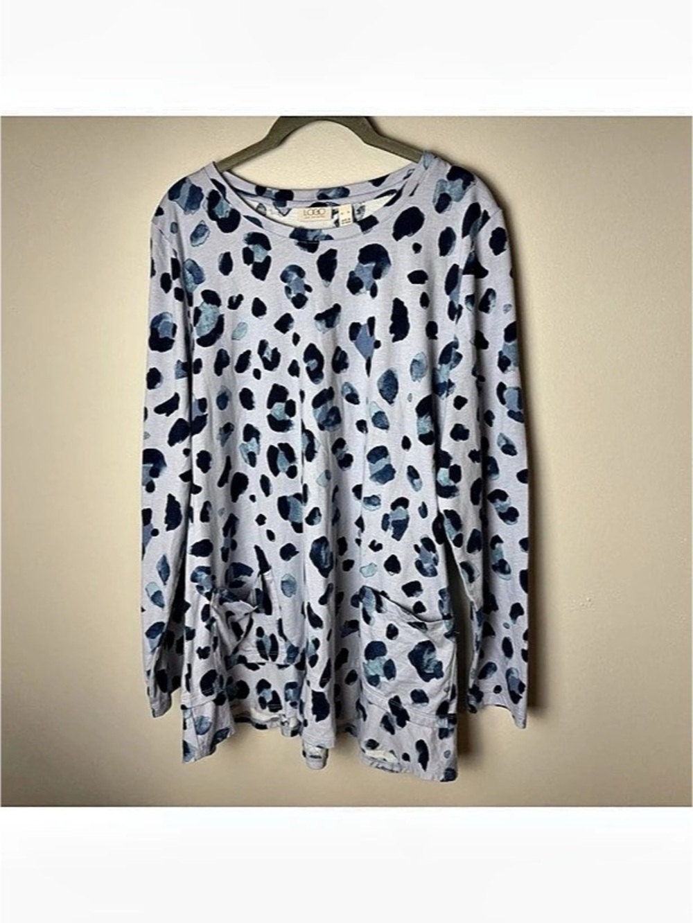 LOGO Lori Goldstein Tunic Top Size XL Cotton Modal Blues Leopard Pockets Soft